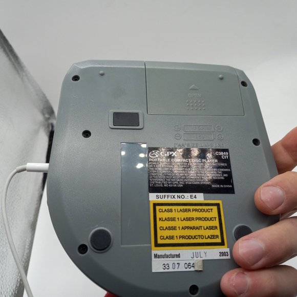 GPX C3849 portable compact disc player - Picture 3 of 4